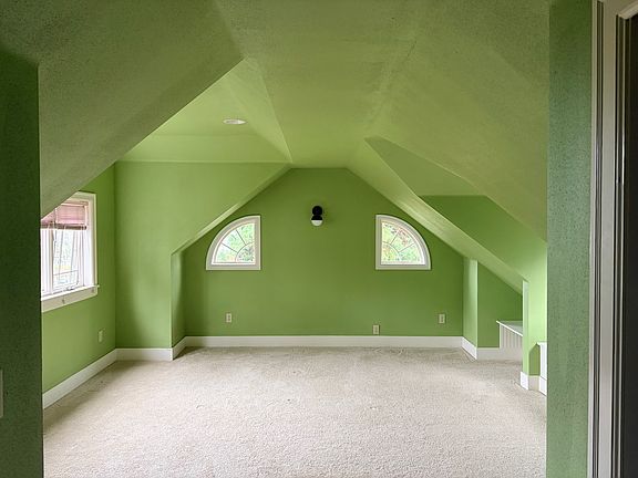 4th image of 8527 NE 127th St