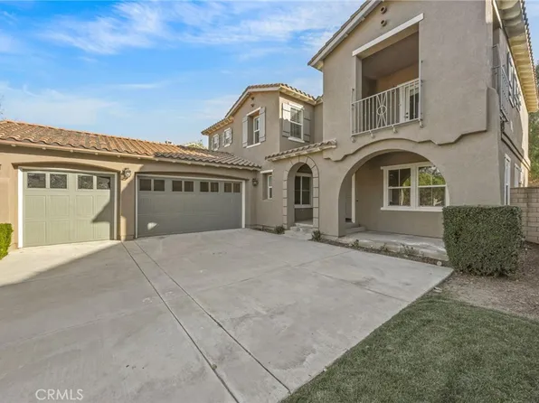 8863 Soothing Ct, Corona, CA 92883