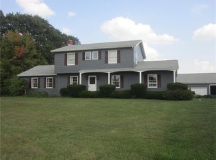 306 Maidenblush Dr, New Wilmington, PA 16142