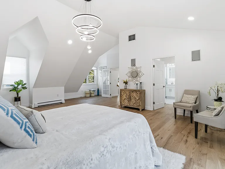 183 Gardner St — Photo 15