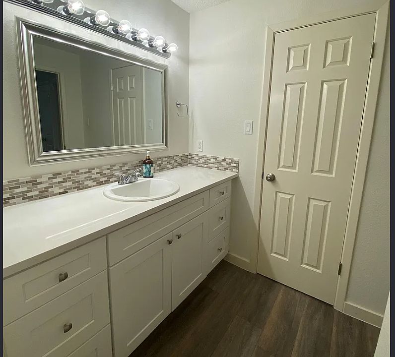 2nd image of 807 W 25th St APT 305