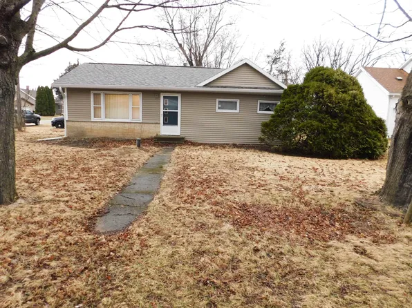 32881 1st St, Gotham, WI 53540