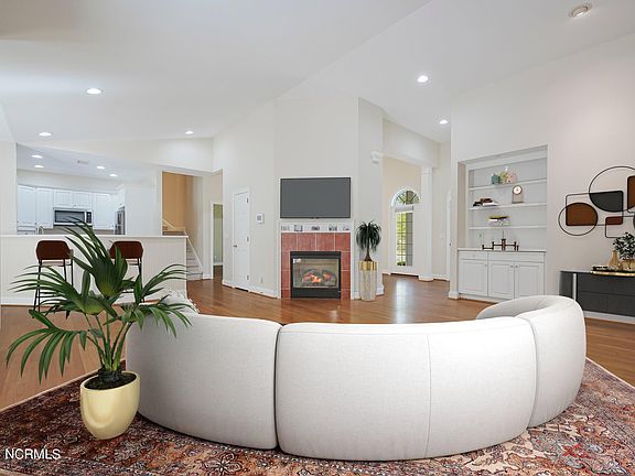 4th image of 1578 Grandiflora Drive