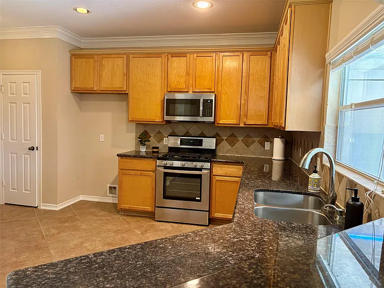 5607 Eagle Sky Blvd — Photo 8