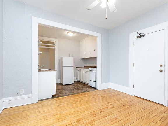 2nd image of 323 6th Ave SE #102