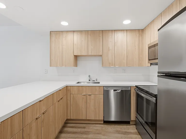 Palo Alto Place — Photo 14