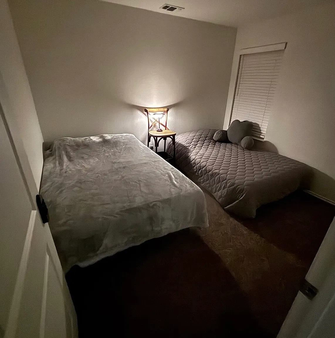 1 bed, 1120 sqft, $700 — Photo 2
