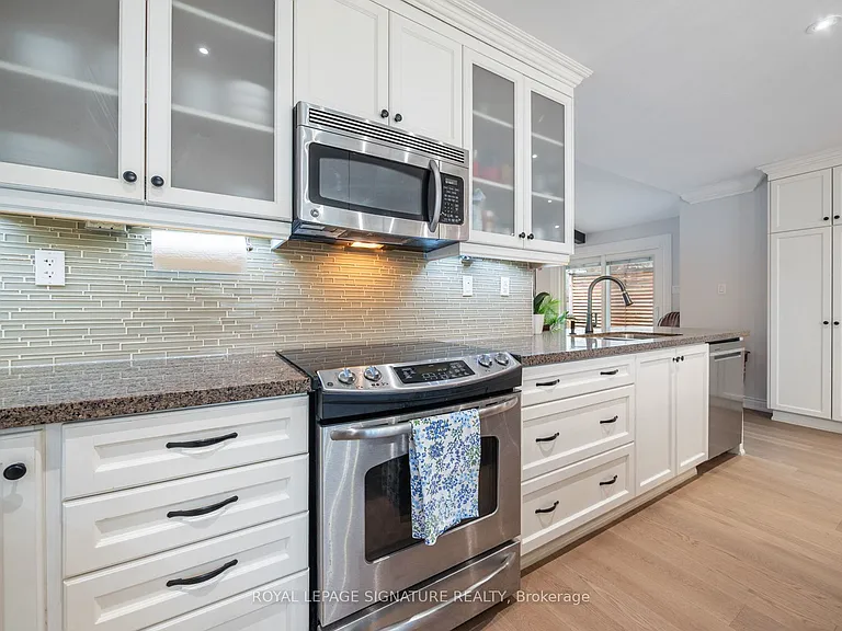 345 Flagstone Ter — Photo 12