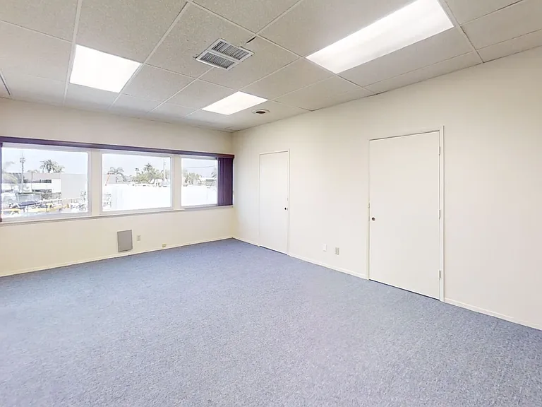 747 W Katella Ave #S — Photo 1