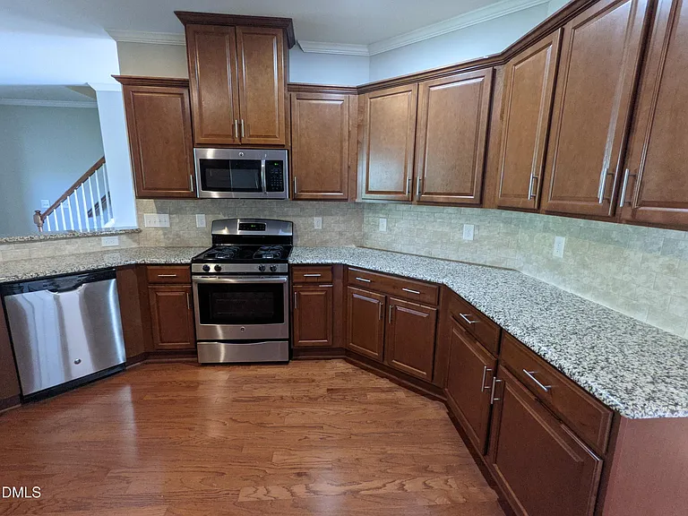 5313 Cambridgeshire Loop — Photo 15