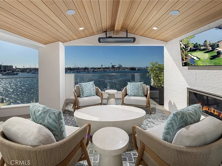 130 S Bay Front — Photo 43