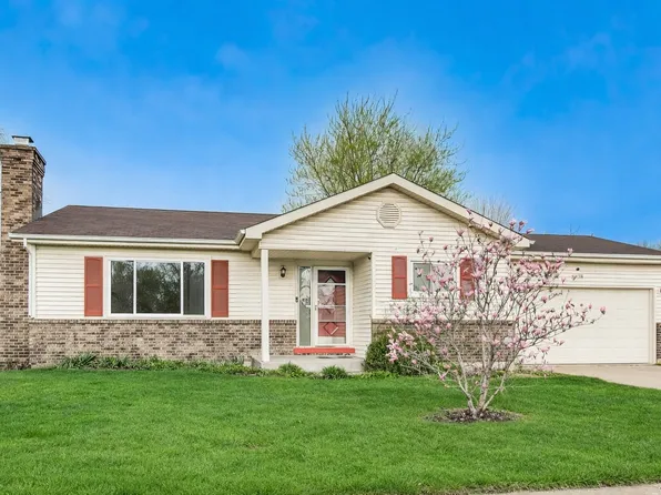 3918 N Galesburg Ave, Arlington Heights, IL 60004
