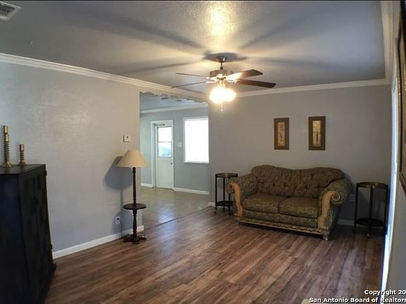 3rd image of 334 Dorie St