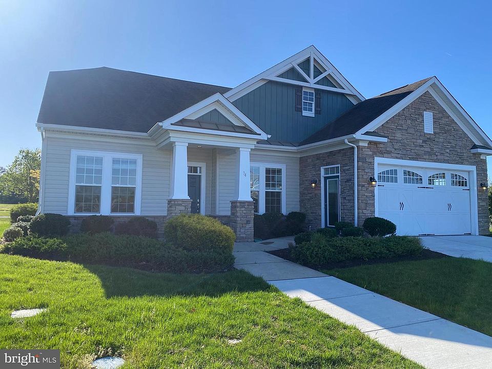 1st image of 34 Royal View Dr