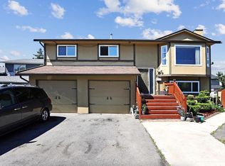 6592 132a St, Surrey, BC V3W8E5