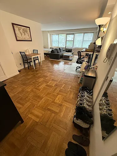 155 E 34th St #3N Photo 1