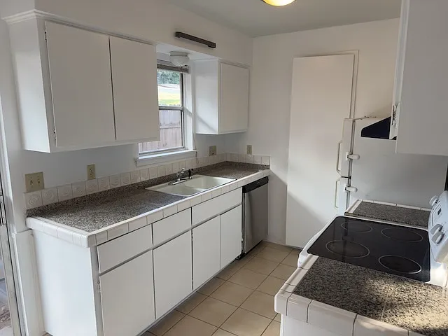 3409 Dolphin Dr #A — Photo 11