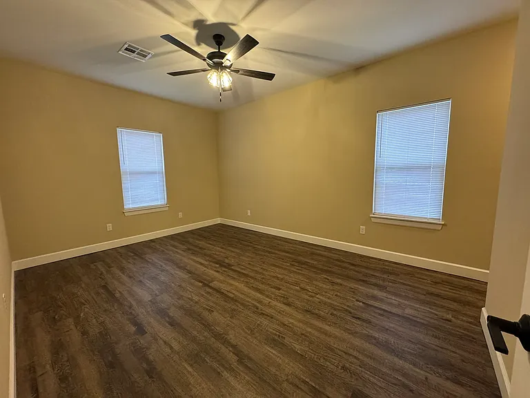 1308 Jackson Ave — Photo 10