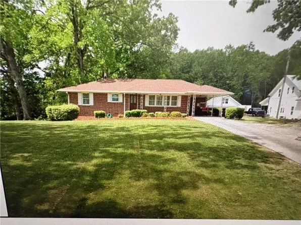 6070 Holland Dr, Cumming, GA 30041