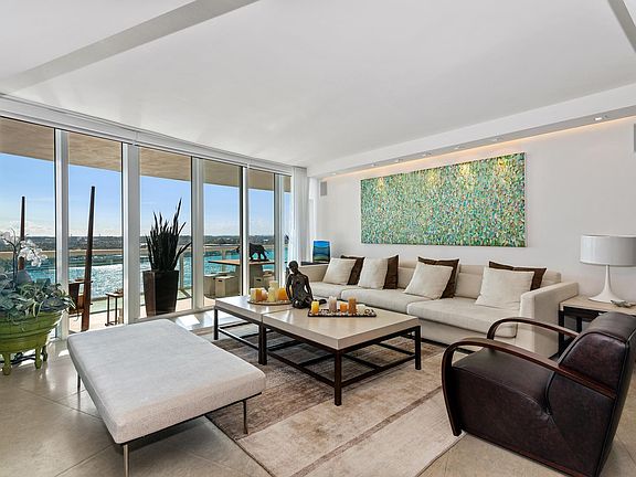 4th image of 1000 S Pointe Dr APT 1203