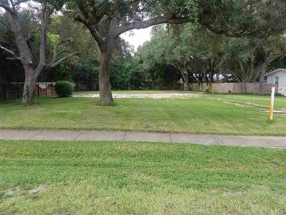 1st image of 310 Fairpoint Dr