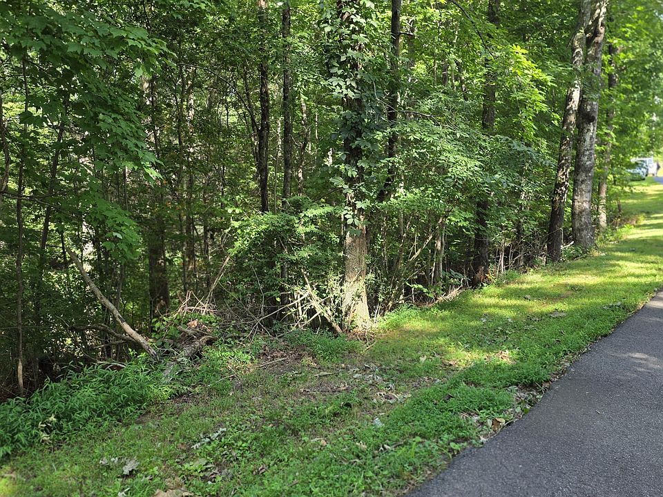 1st image of Lot 9 Peachtree Hills Lane LOT 9
