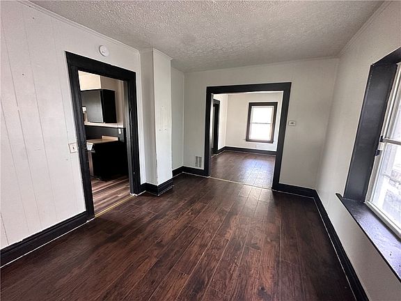 4th image of 52 Frances St