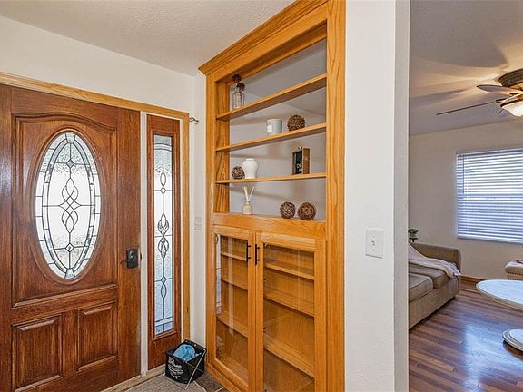 4th image of 612 Newton St