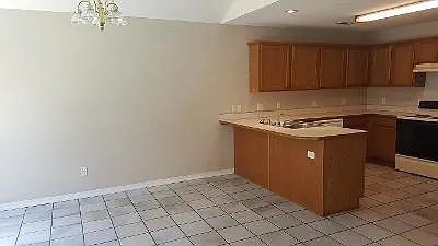 3469 W Essex Dr — Photo 2