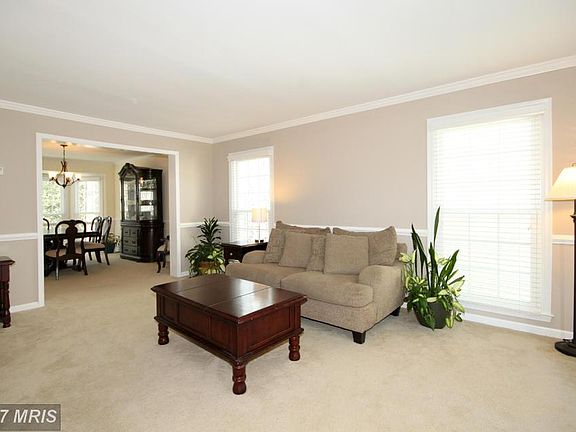 3rd image of 9130 Wood Pointe Way