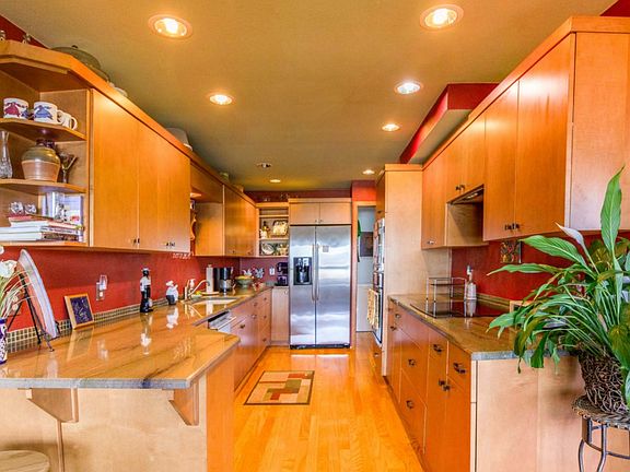 2nd image of 525 Broadway APT 201
