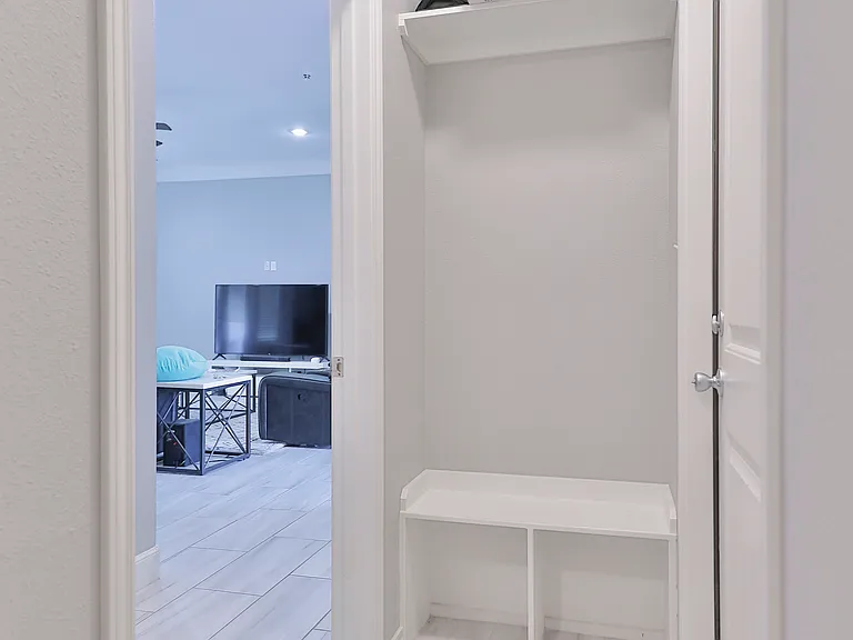 3126 Oakley St — Photo 15
