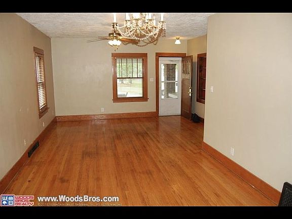 2nd image of 832 E St #832