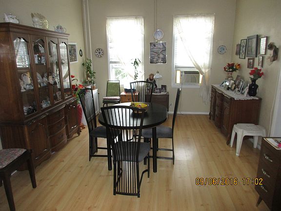Formal dining room
