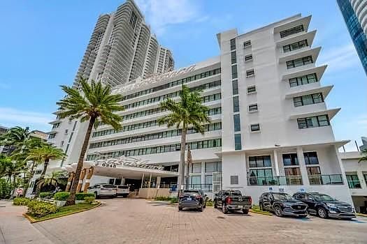 1st image of 6345 Collins Avenue #623