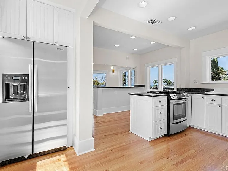 1654 Camino Del Mar #UPPER — Photo 22