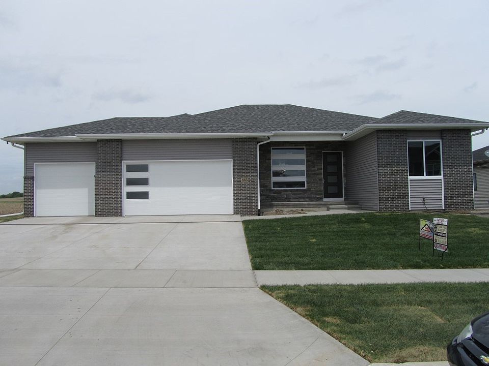 1st image of 865 Grouse Ln