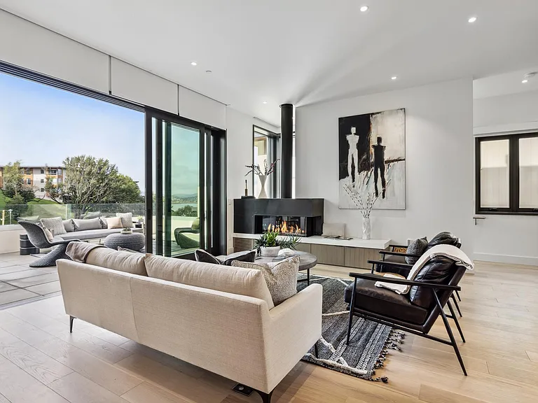 16 Oak Shore Dr — Photo 6