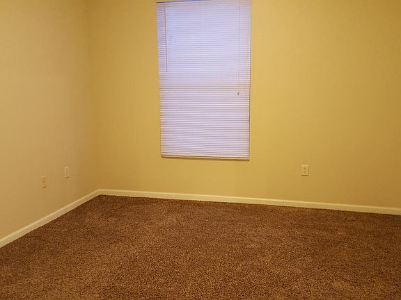 3rd image of 775 Hidden Springs Dr Floor 1