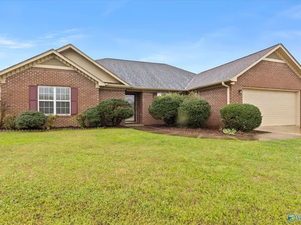 161 Oakcrest Rd, Huntsville, AL 35811