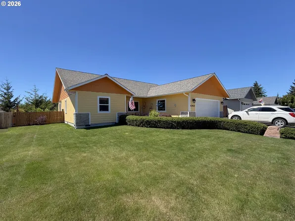 63410 Nathan Dr, Coos Bay, OR 97420