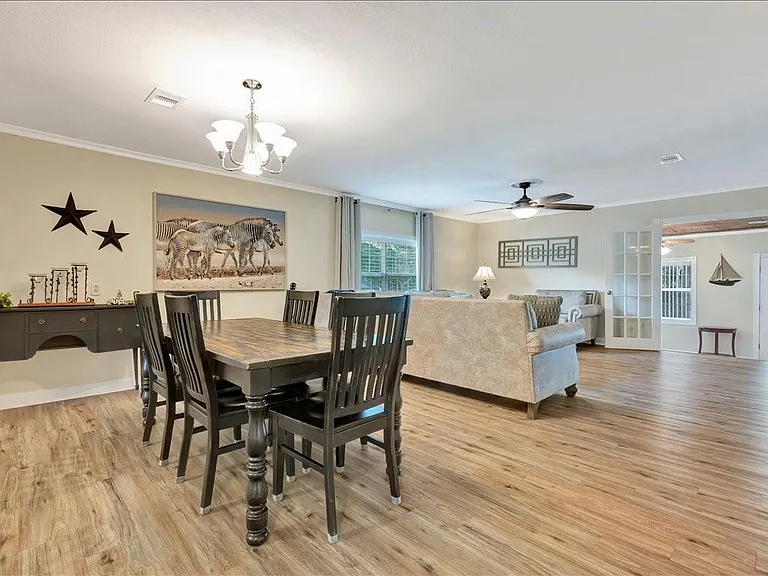 683 Water View Dr — Photo 16
