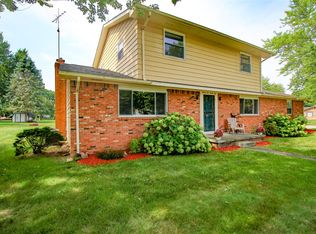 2195 Winding Way Dr, Davison, MI 48423