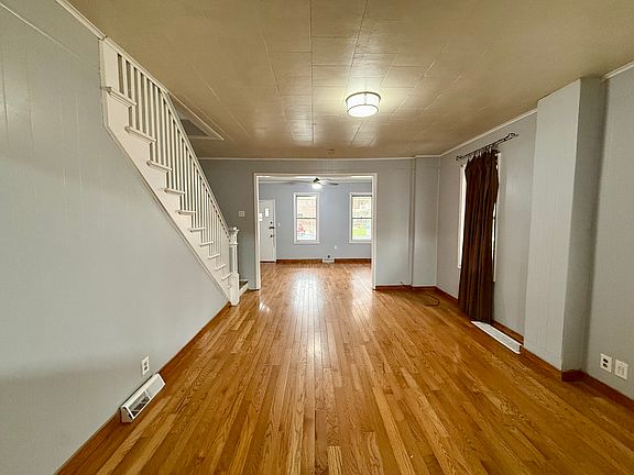2nd image of 57 Monroe St