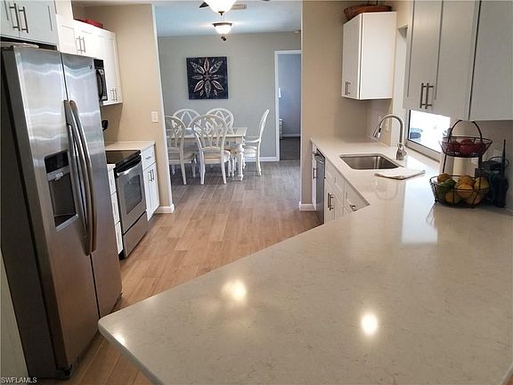 2nd image of 3501 SE 4th Pl
