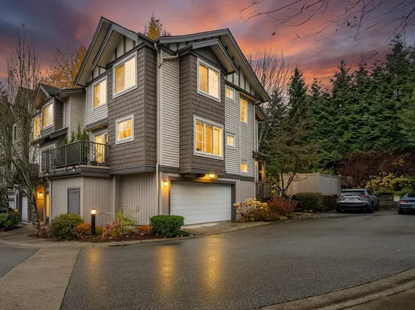 3379 Morrey Ct #16, Burnaby, BC V3J 7Y4