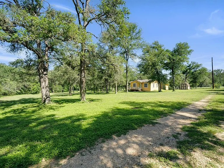 1732 Watterson Rd — Photo 1