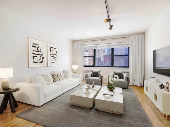 140 7th Avenue image 1 of 10