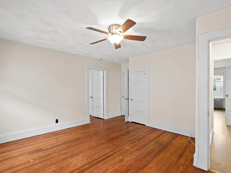 629 Wood St — Photo 12