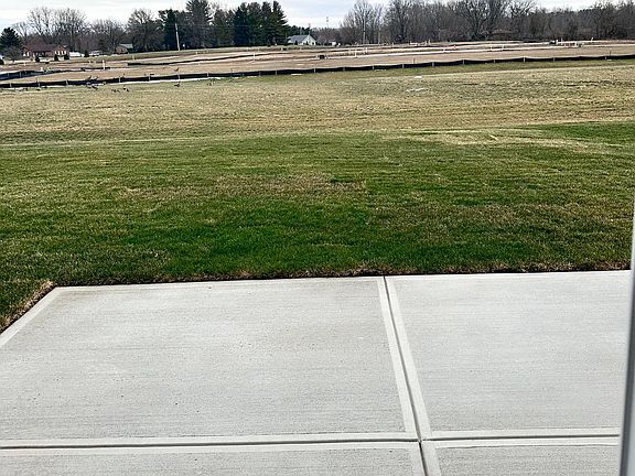 3rd image of 929 Barkson Ln